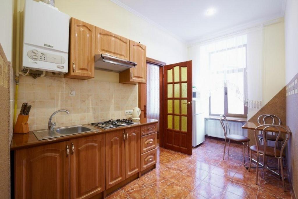 2 Rooms Central Anna Apartment Lviv Exterior foto